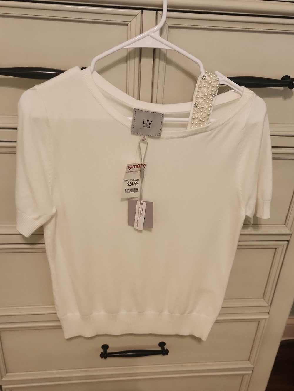 LIV Milano White Short-Sleeve Knit Top with Pearl Strap